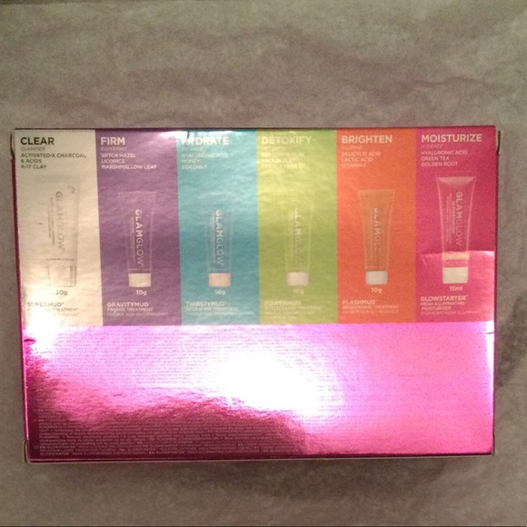 GLAMGLOW ESSENTIALS TRAVEL KIT - Picture 3 of 3